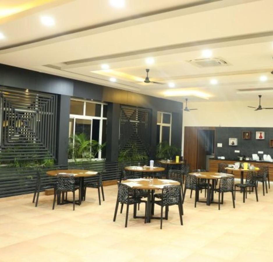 The South Gate By Wb Economy, Trivandrum Hotel Thiruvananthapuram Ngoại thất bức ảnh